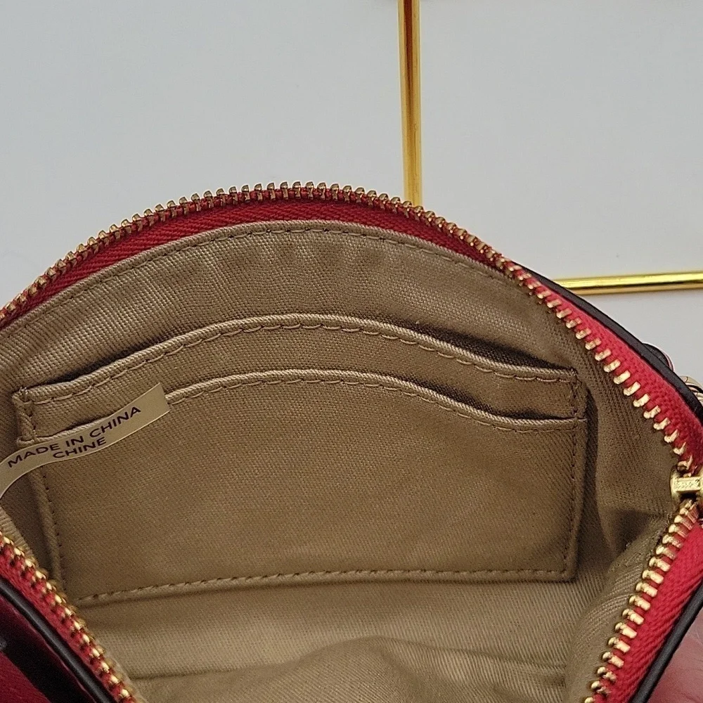 COACH Wristlet Pink Pebbled Leather Hang Tag Back Card Pocket